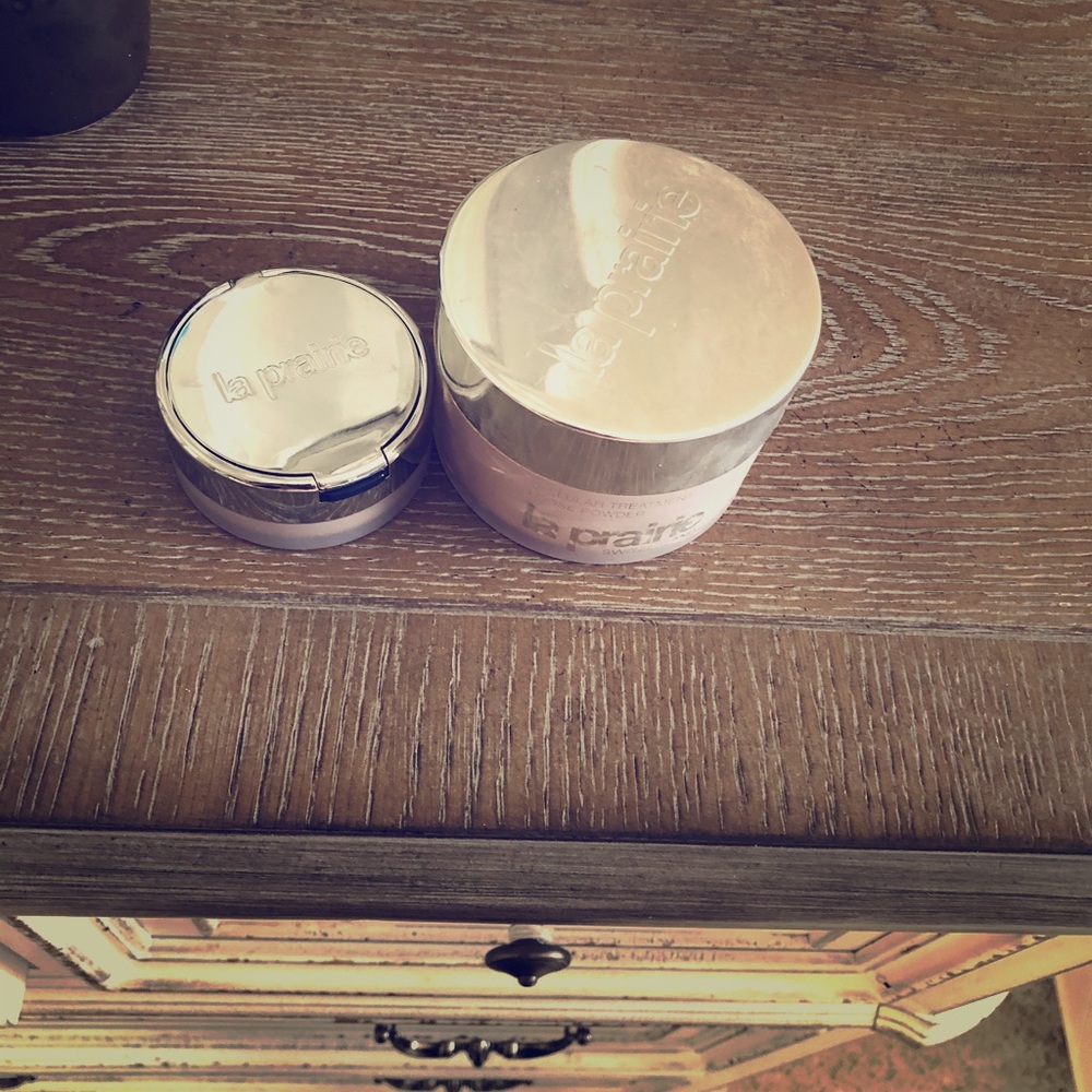 La Prairie cellular loose powder in translucent 2